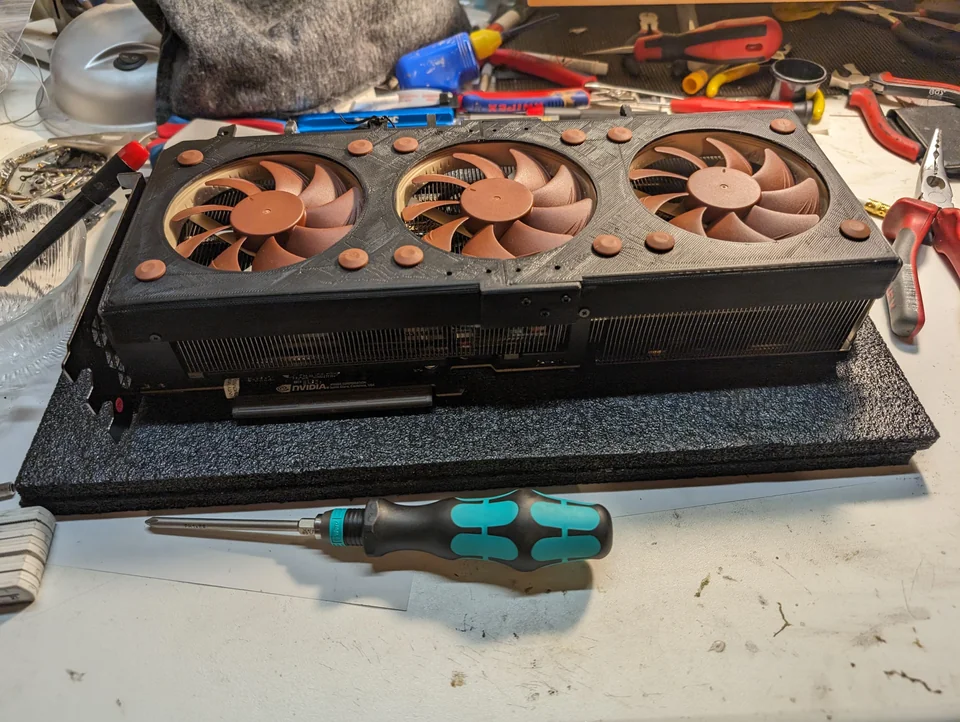 Maker 3D Prints Custom Noctua Cooler for NVIDIA RTX 4090 
